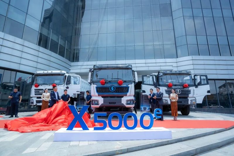 SHACMAN X5000ᵉ Electric Heavy Truck Debuts in Laos; Green Mobility Rolls into the Mekong Region