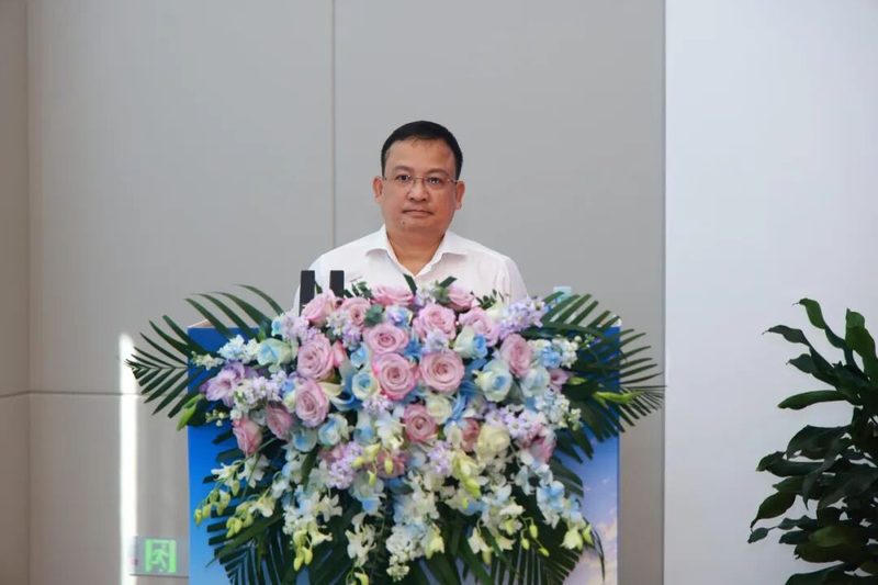 庆铃首批新能源EVC61牵引车出口越南 暨跨境物流供应链平台启动仪式盛大举行