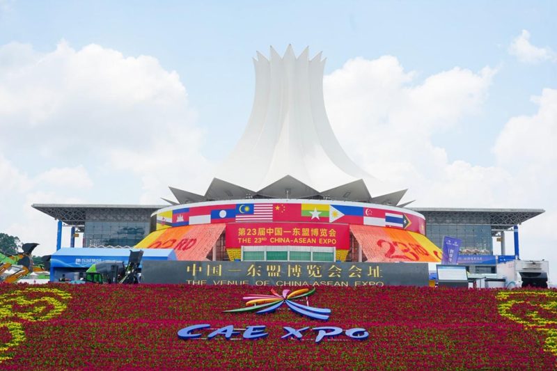 智启零碳出海，东风柳汽乘龙全新产品矩阵登陆东博会