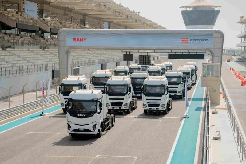 F1赛道见证!110台三一重卡交付中东国家级枢纽港