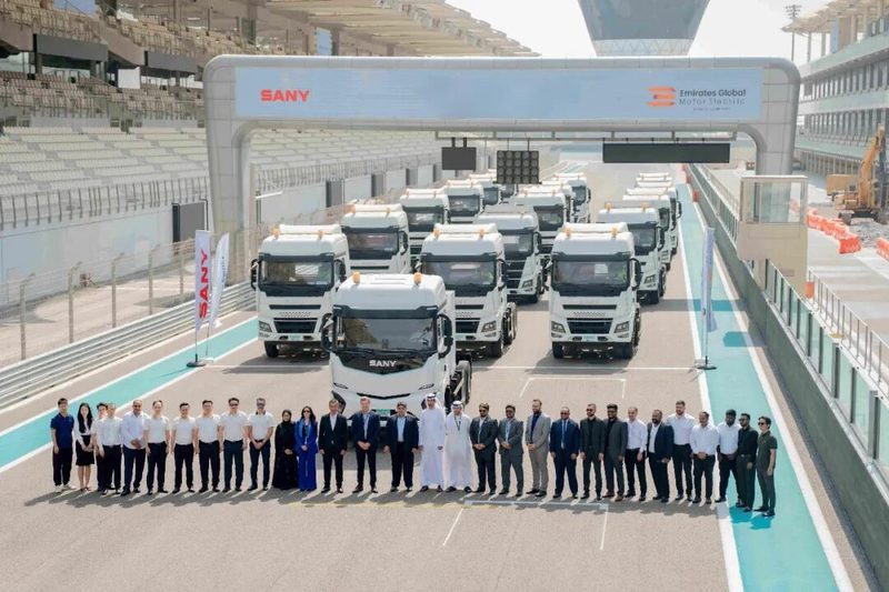 F1赛道见证!110台三一重卡交付中东国家级枢纽港
