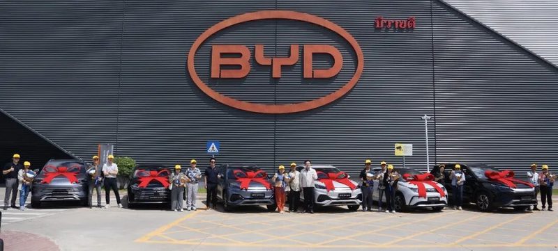 比亚迪泰国工厂第10万辆新能源汽车下线并举行新车交付仪式