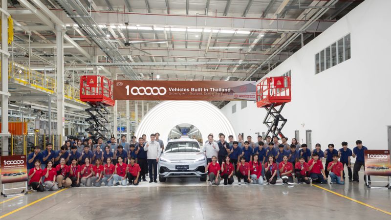 比亚迪泰国工厂第10万辆新能源汽车下线并举行新车交付仪式