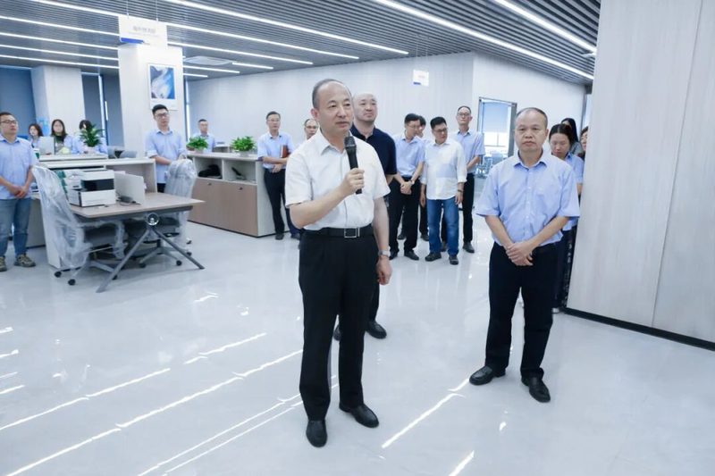 金旅客车全球营销中心正式启用，集团领导考察鼓劲