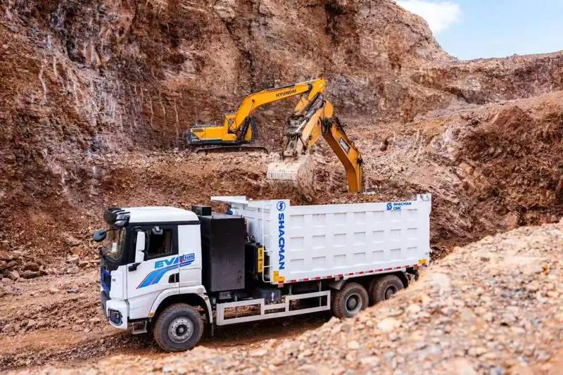 Focus｜A New Leap Forward for Electric Drive: SHACMAN X5000e Electric Heavy-Duty Truck Lands in Nepal