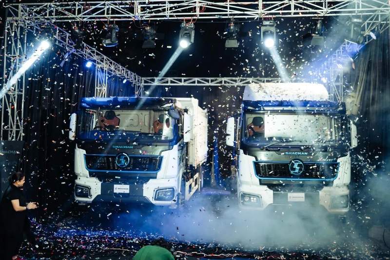 Focus｜A New Leap Forward for Electric Drive: SHACMAN X5000e Electric Heavy-Duty Truck Lands in Nepal