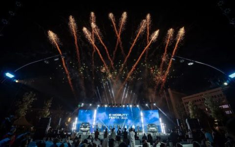 比亚迪第三届电动出行嘉年华闪耀中亚，BYD Ti 7正式上市乌兹别克斯坦