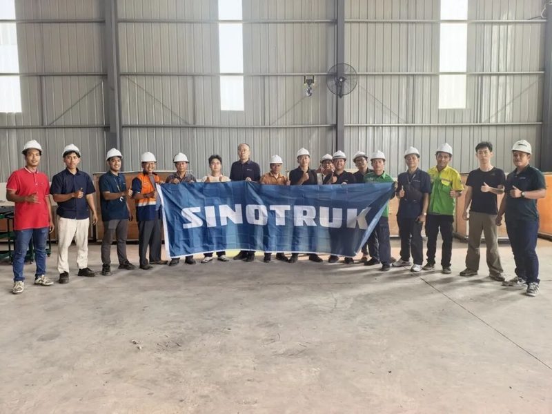 中国重汽开展印尼新晋公路车经销商售后服务培训
